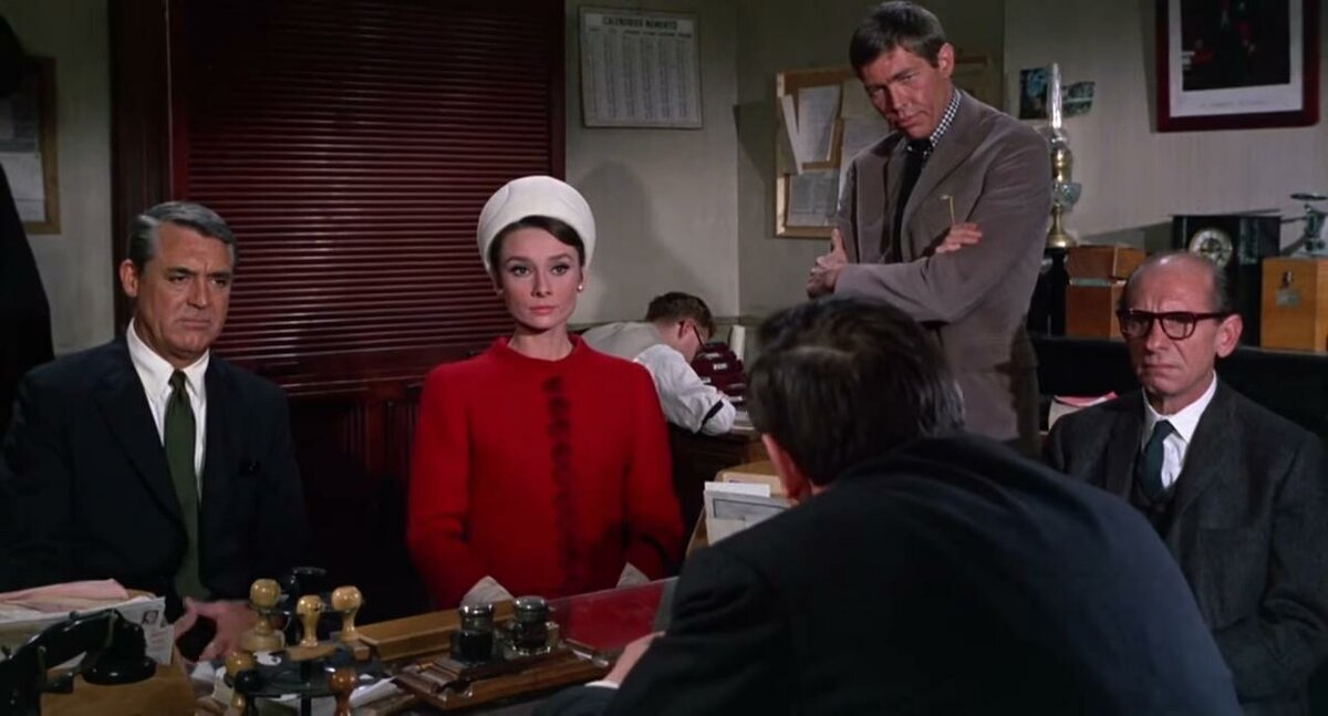 Кадр из фильма "Шарада", 1963 г.