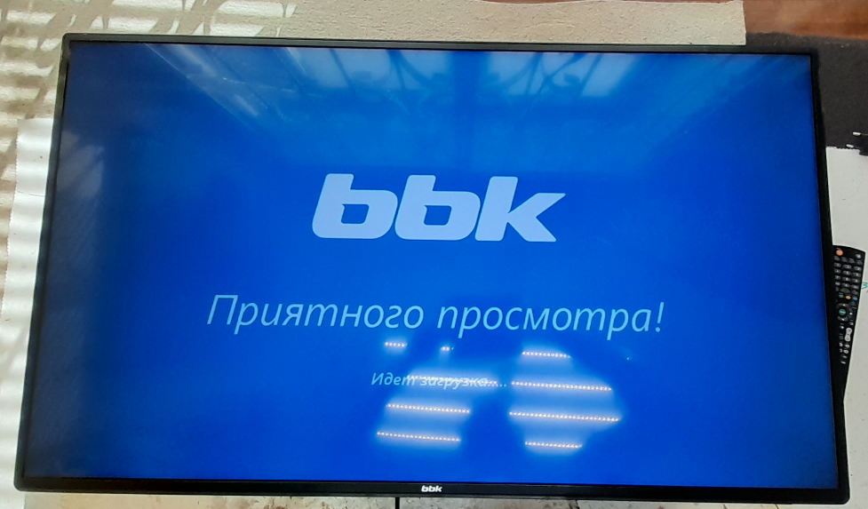 Телевизор bbk завис на заставке