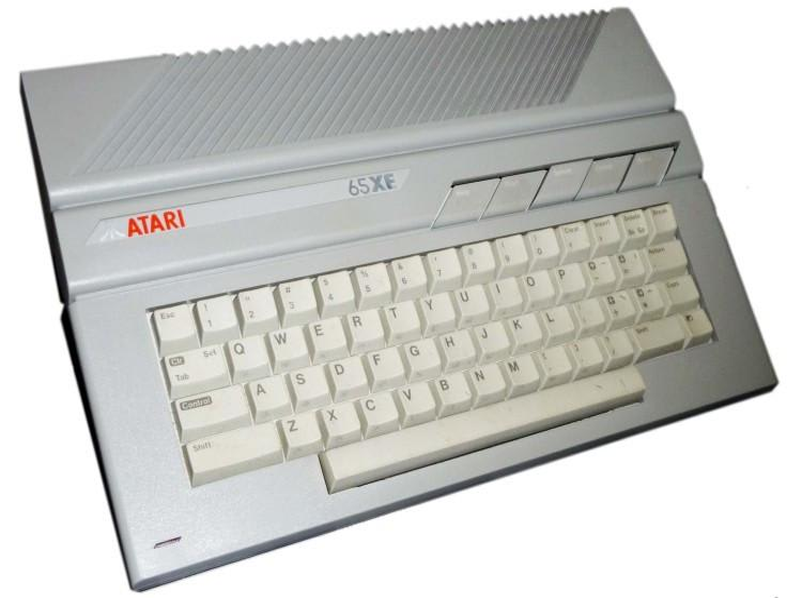 Источник изображения -  внутри ATARI 65XE https://habr.com