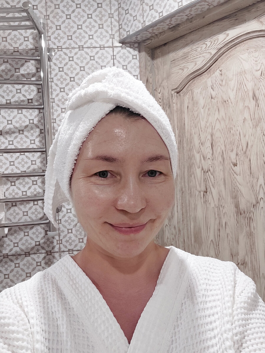 Это я без всякой косметики и фильтров. Начала делать гимнастику с начала отпуска.