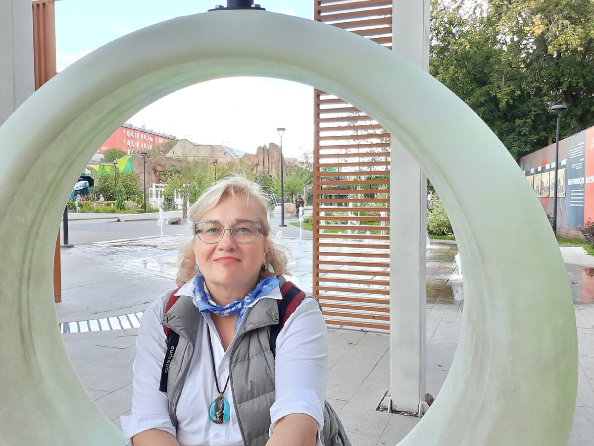 Пока работа мечты на подходе, я пожалуй на качельках покачаюсь :))