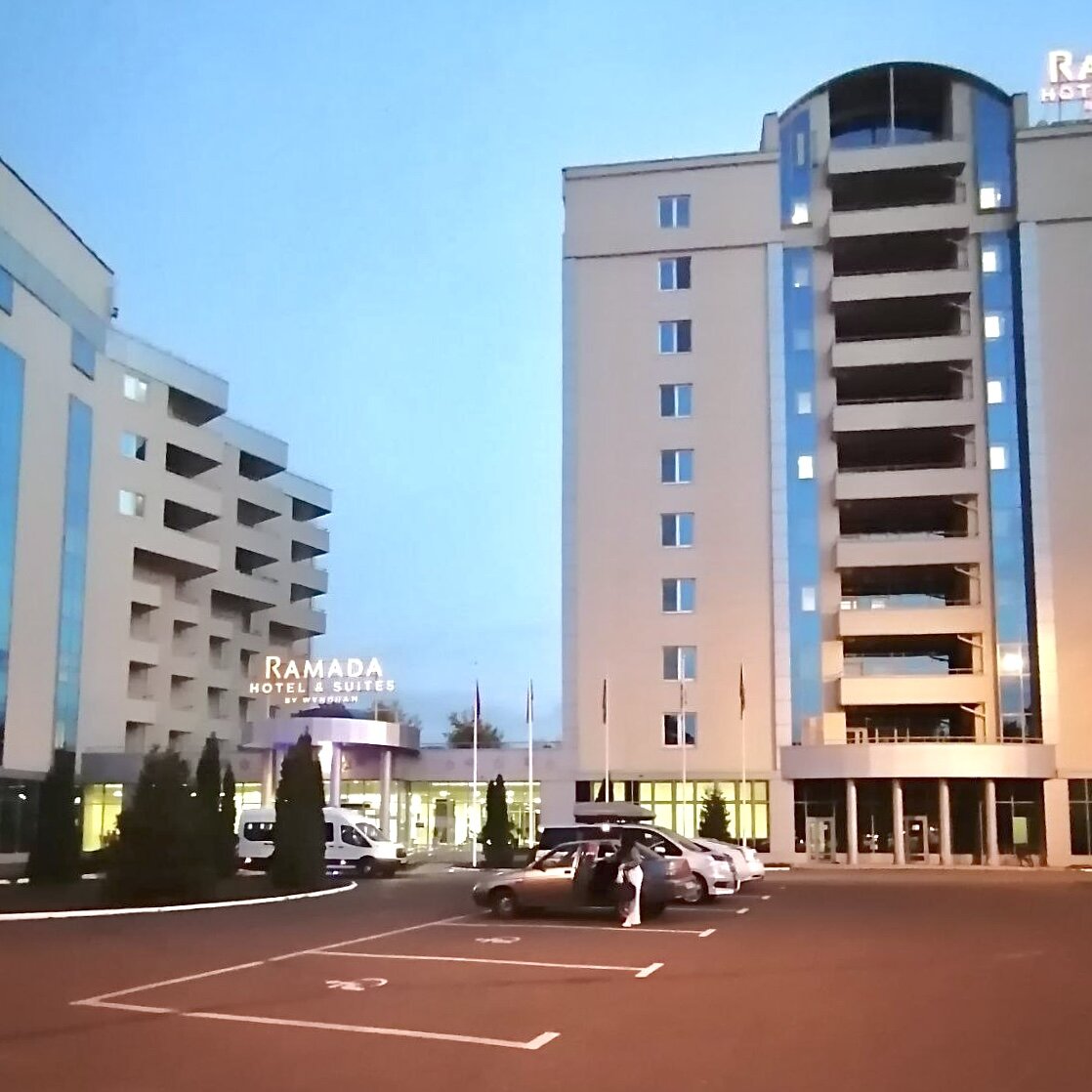 Вид отеля снаружи