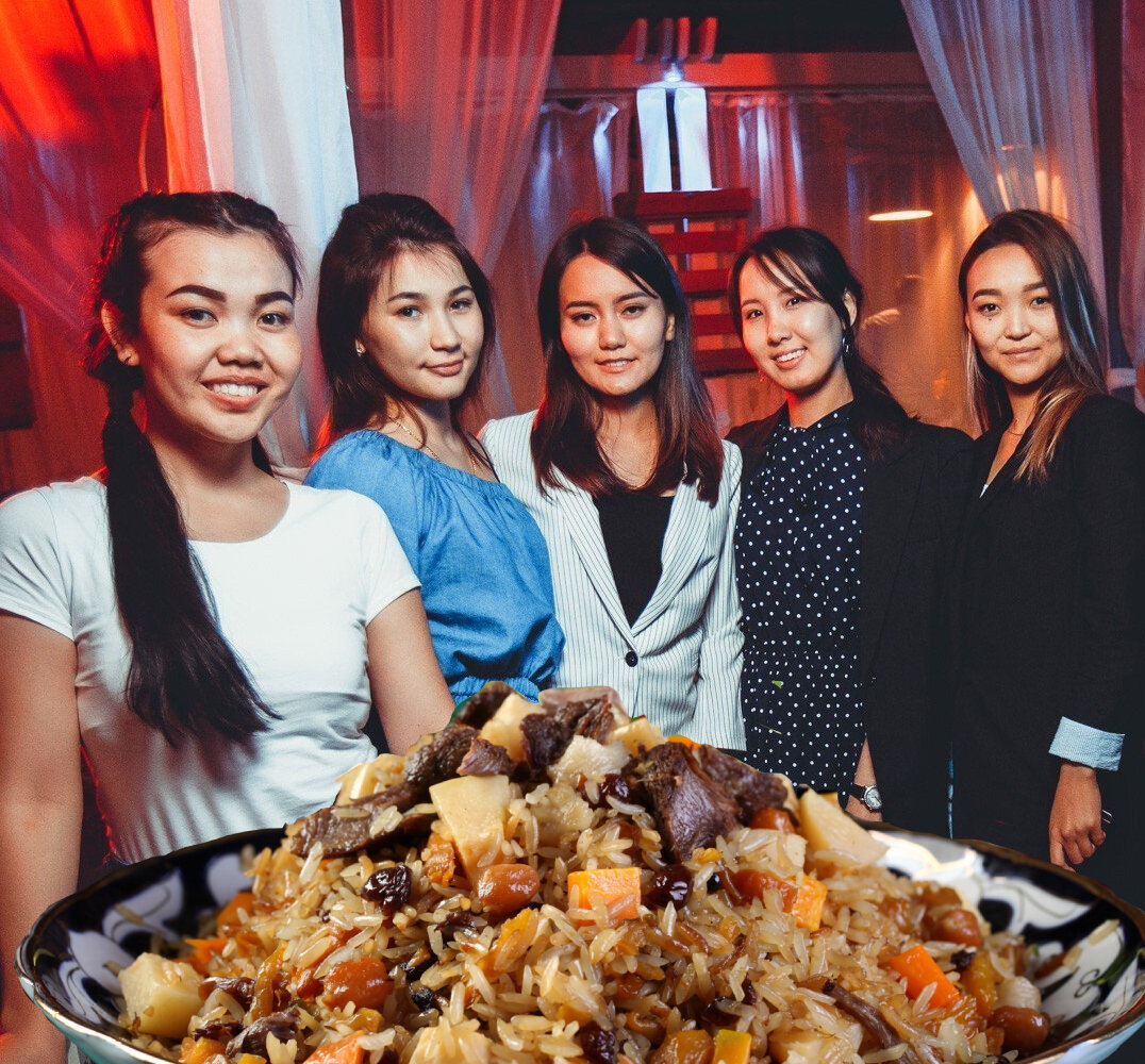 Компиляция события из фото во всемирной паутине. Было практически так.