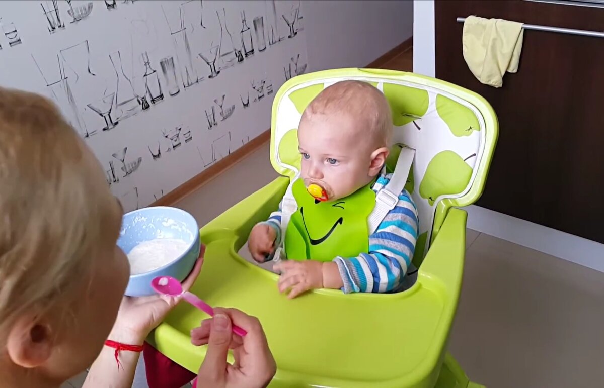 Хорошо когда мама рядом. 