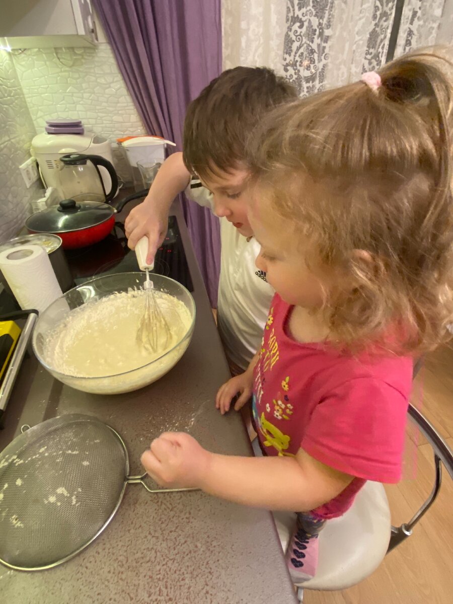 Помощники мои🥰