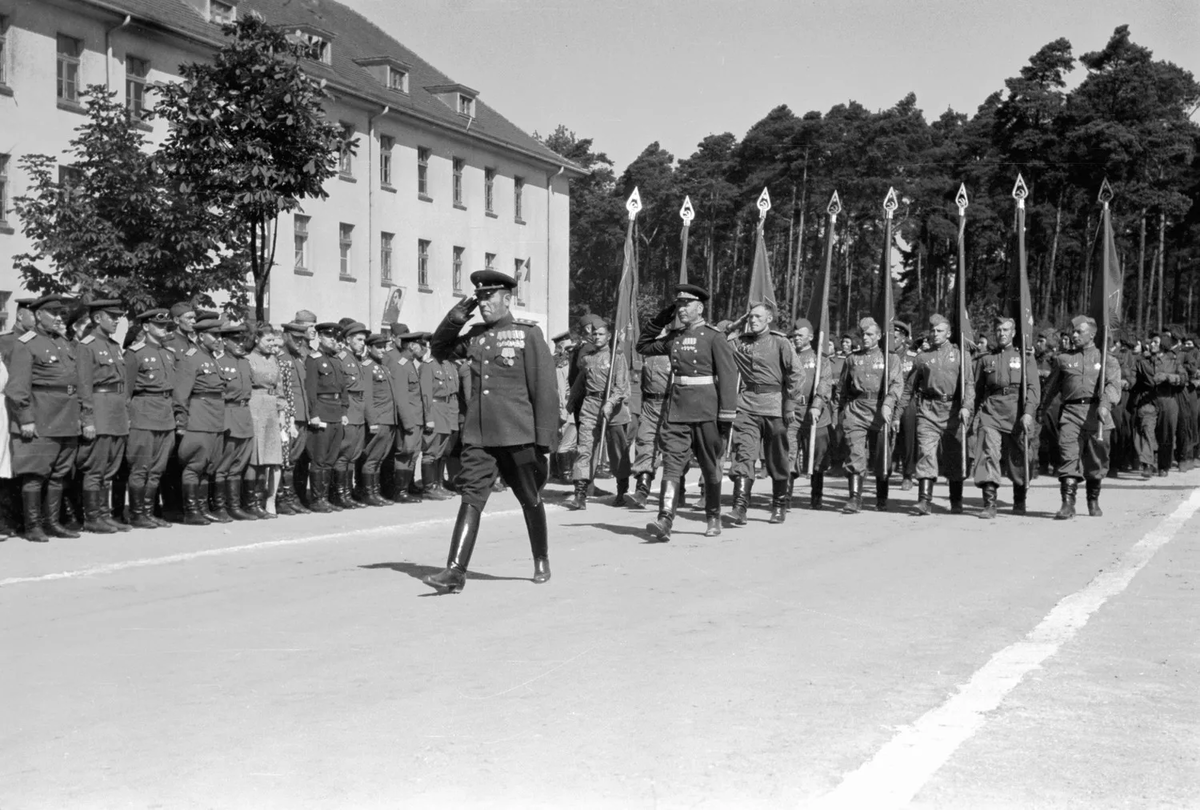 Так был совместный парад частей РККА и вермахта в Бресте в 1939-м или нет?  | Непримиримый | Дзен