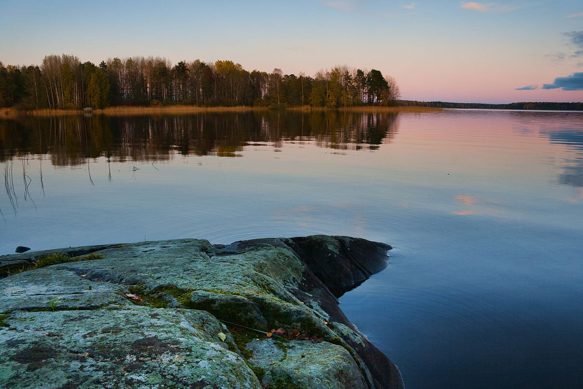 Река вуокса. Озеро Вуокса Ленинградская область. Озеро Вуокса Приозерск. Река Вуокса Приозерск. Река Вуокса Выборг.