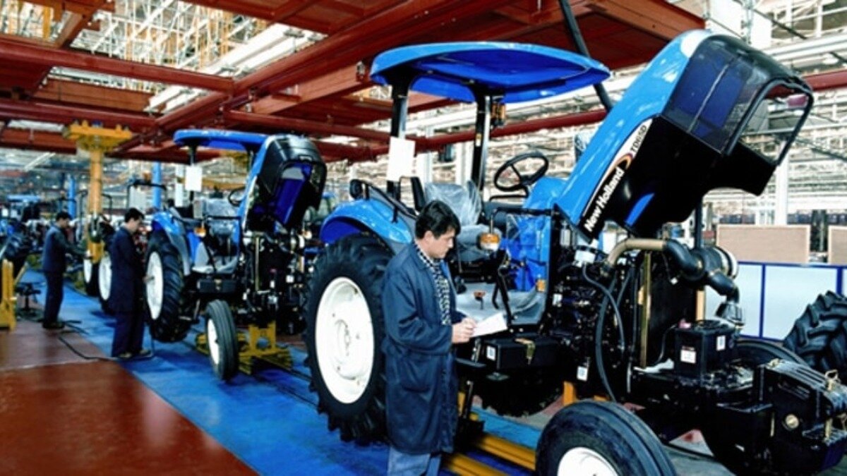 Фото: Портал turkey.biz.ua Производство сельскохозяйственных тракторов в Турции