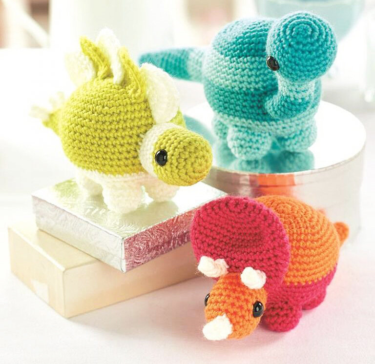 Динозавр крючком. Вязаные вторсырье-м.рфе для начинающих. Crochet dino.(Урок 1 Голова, мордочка)