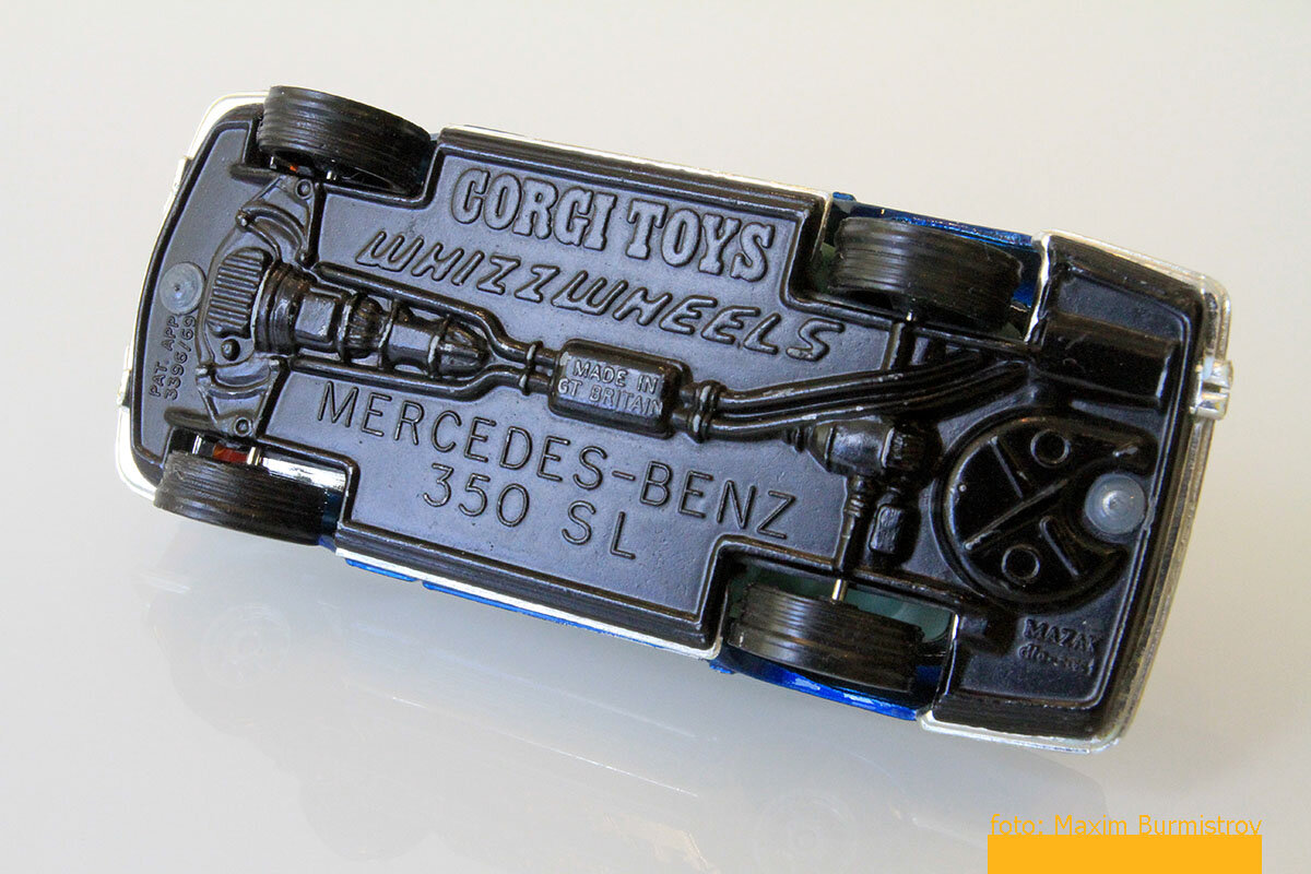 Corgi toys mercedes benz 350 sl deals