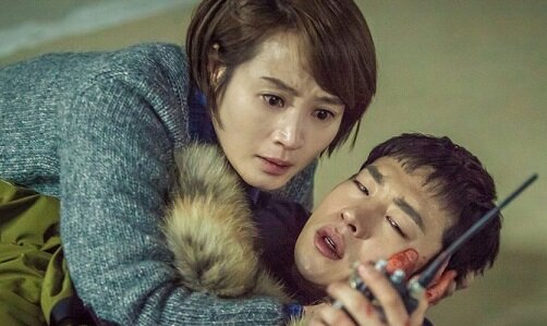 Кадр из сериала "Сигнал"