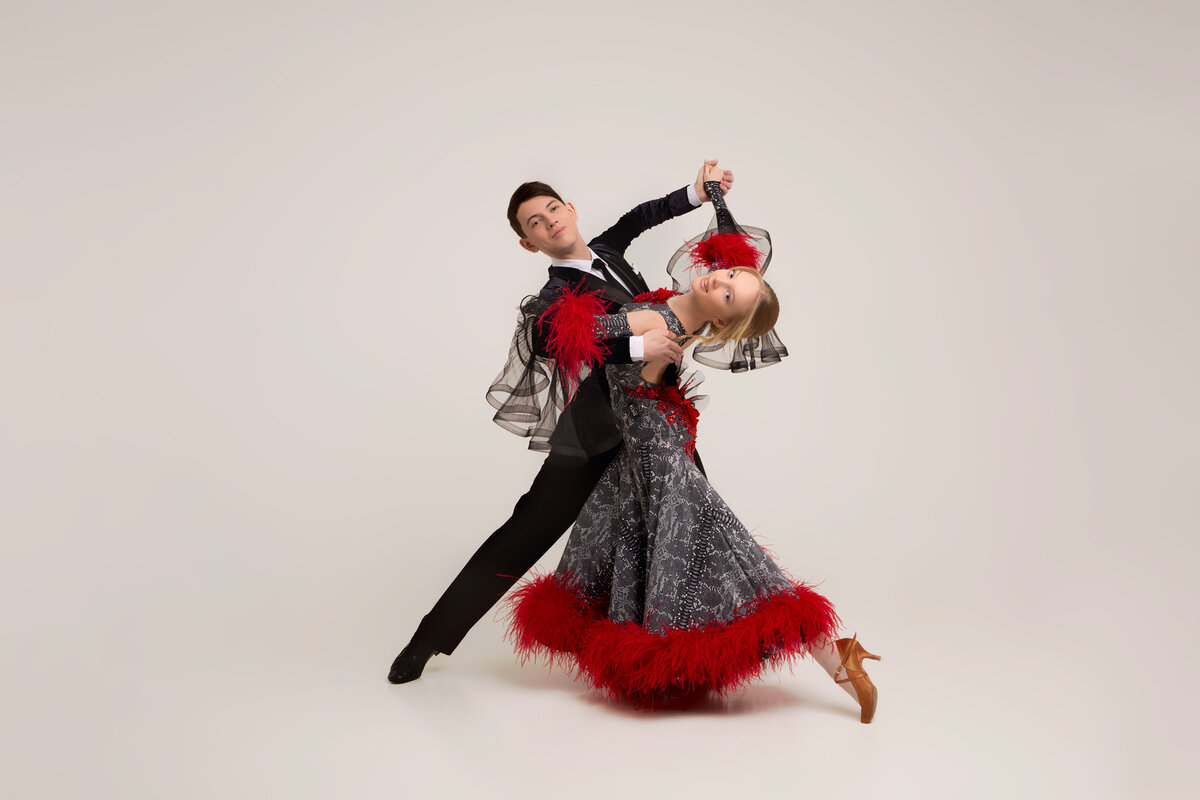 фэшн танцы. ронни танцы. модные танцевальные движения. джоан смоллс 2014. фэшн дэнс.