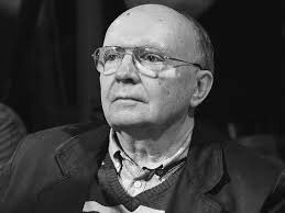 Андрей Мягков.