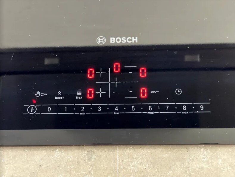 Варочная панель Bosch PXV851FC1E - индукционная плита после газовой. Удобно, стильно, но со своими минусами и особенностями3