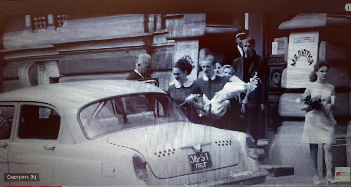 Листайте! Кадр из фильма "Судьба резидента". 