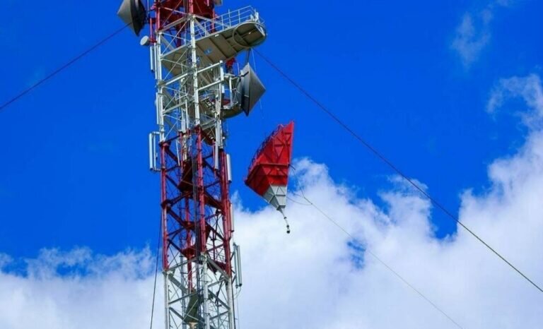    В Оренбуржье в 46 селах появится высокоскоростной мобильный интернет и голосовая связь Кристина Просвиркина