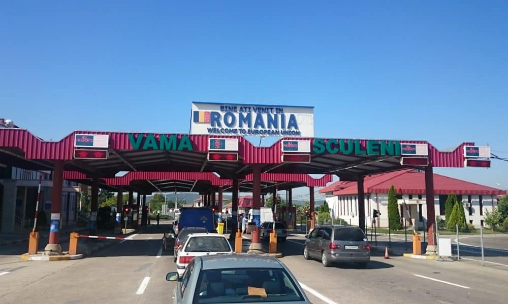 въезд в румынию. скуляны молдова кпп. граница молдовы и румынии. погранпереход vama sculeni. въезд в румынию.