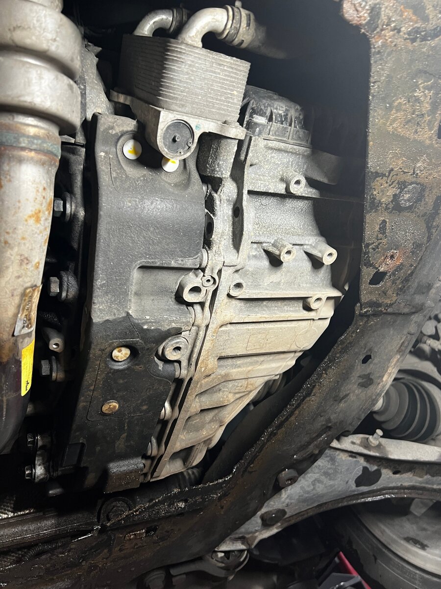 Land Rover Discovery Sport L550
Год выпуска: 2016
Пробег: 128710 км Oil transfusion
Аппаратная замена масла в автоматической коробке передач Land Rover Discovery Sport L550
9-ти ступенчатая АКПП ZF...-2