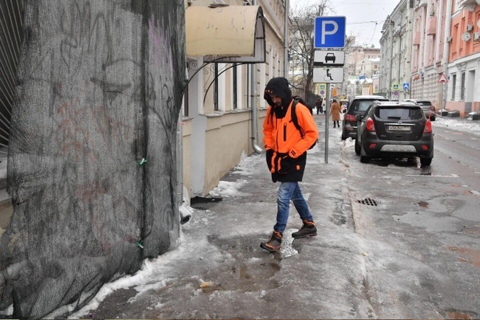     Москвичам рассказали о погоде в первый день января Владимир ВЕЛЕНГУРИН