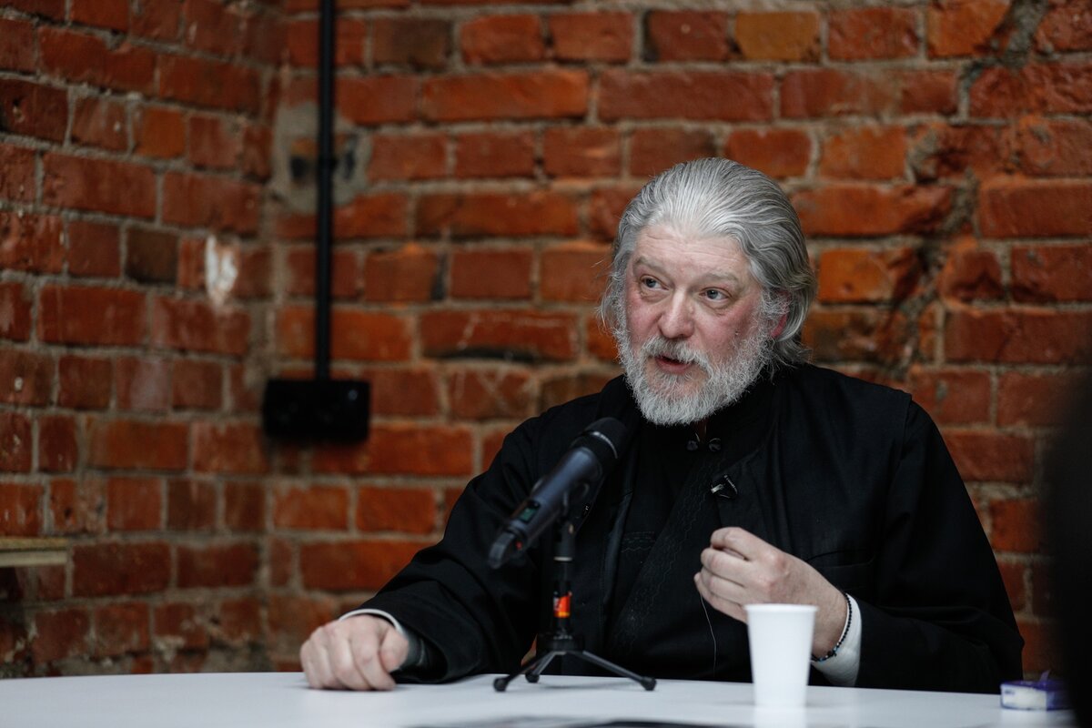 Протоиерей Алексий (Уминский) (1960), священник Русской Православной Церкви, публицист, на священство был благословлен архимандритом Иоанном (Крестьянкиным), в 2010 году удостоен ордена преподобного Серафима Саровского III степени.