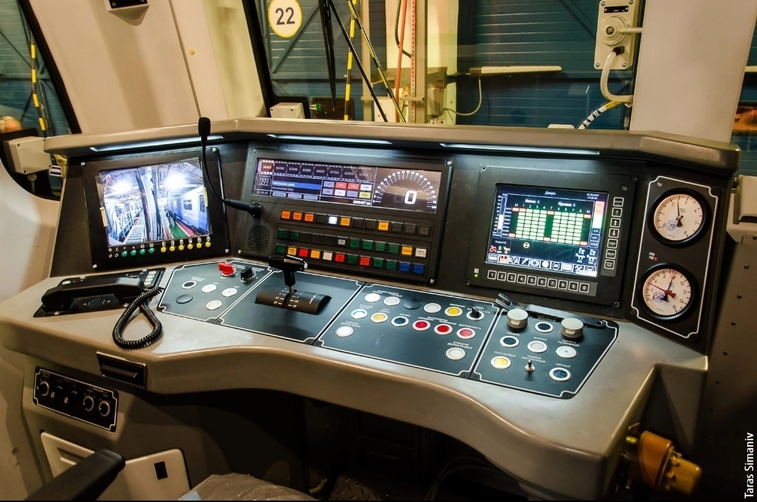 Кабина состава 81-765. Фото: Taras Smirnov