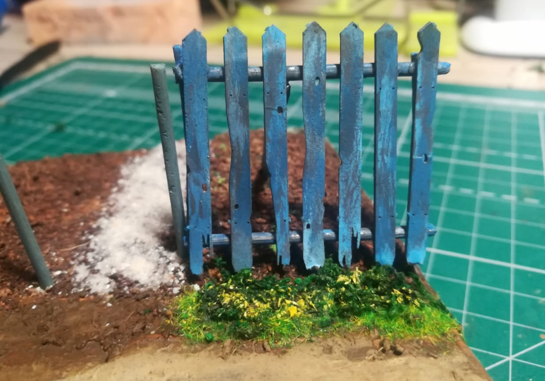 Вот так выглядел кусочек "старого" забора