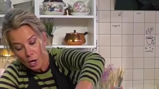 «Едим Дома» с Юлией Высоцкой | Салат из макарон с беконом, кукурузой и ...