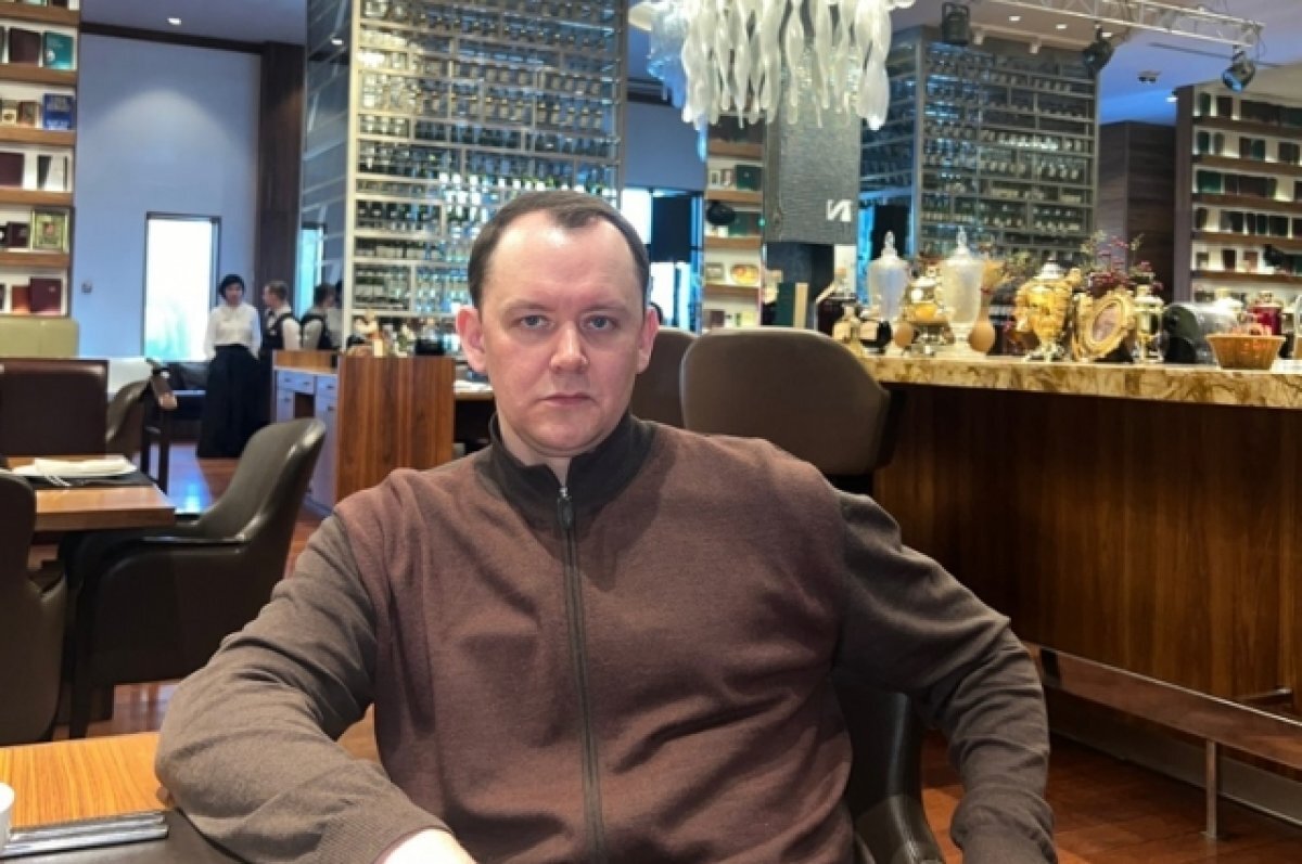    Экс-депутат Владимир Владимиров прокомментировал свою встречу с вышедшим на свободу политиком.