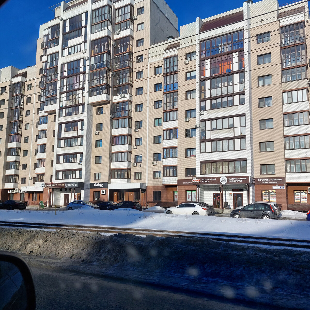 На Змеиногорском тракте даже и ручьи по дороге бегут...