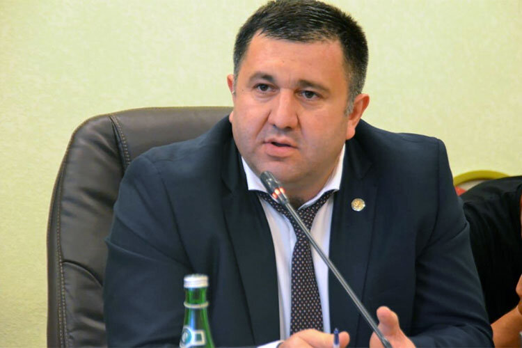    Под покровом тайны находится уголовное дело полномочного представителя Республики Дагестан в Татарстане Магомеда Муслимова. О его задержании стало известно сегодня Фото: addnt.ru