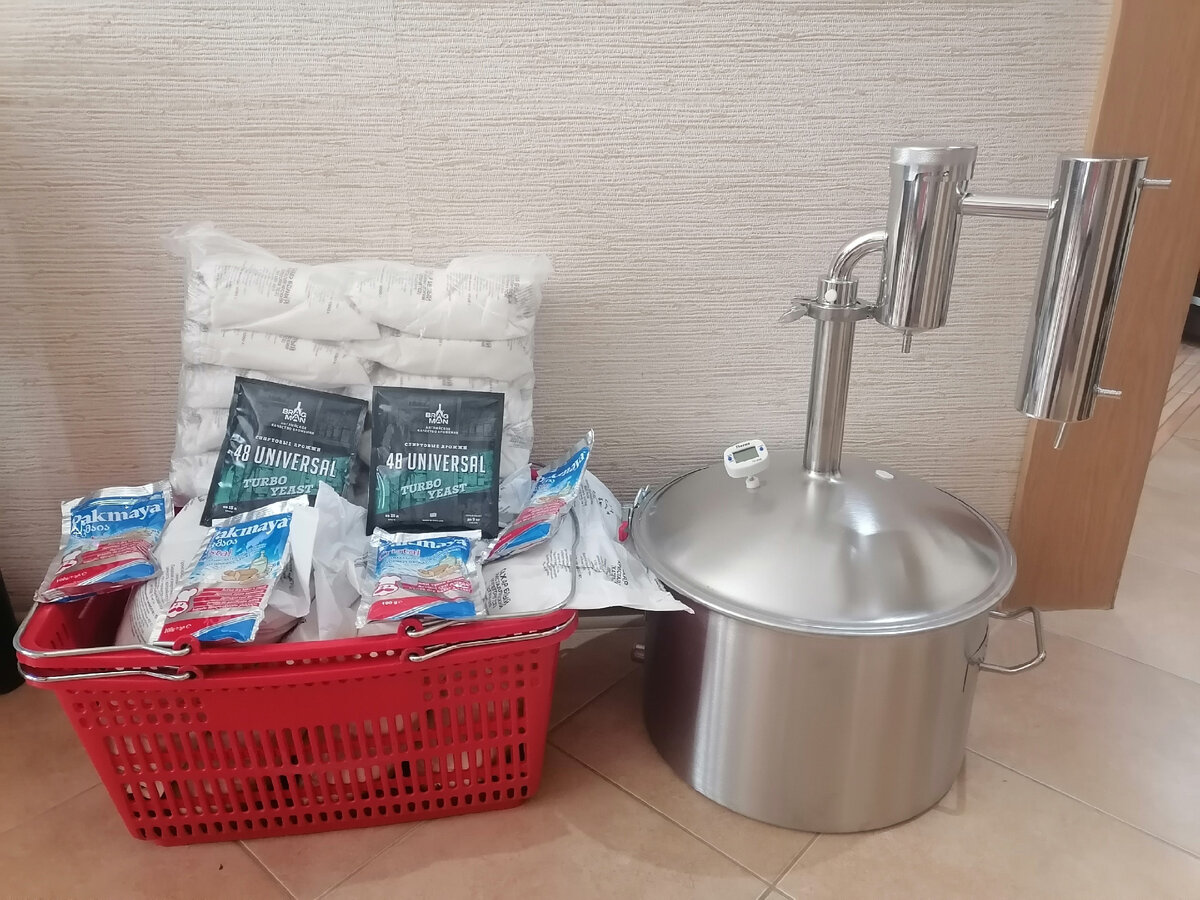 Ради разнообразия взял 1 фасовку на 10 пачек по 1 кг (на фоне позирует Германия 4).