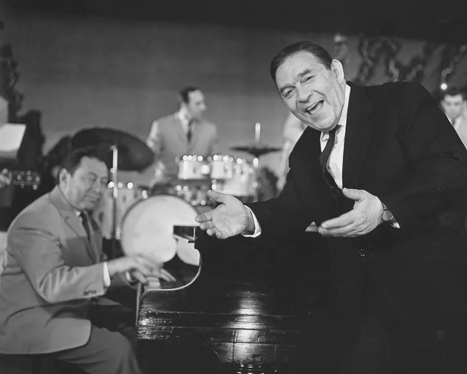 Леонид Утесов — легенда советской эстрады. Он известен как певец, актер, чтец и поэт.