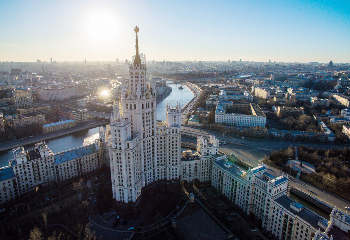 высотка на набережной в москве