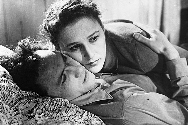    Нонна Мордюкова и Василий Шукшин в фильме «Простая история». 1960 г. Фото: РИА Новости