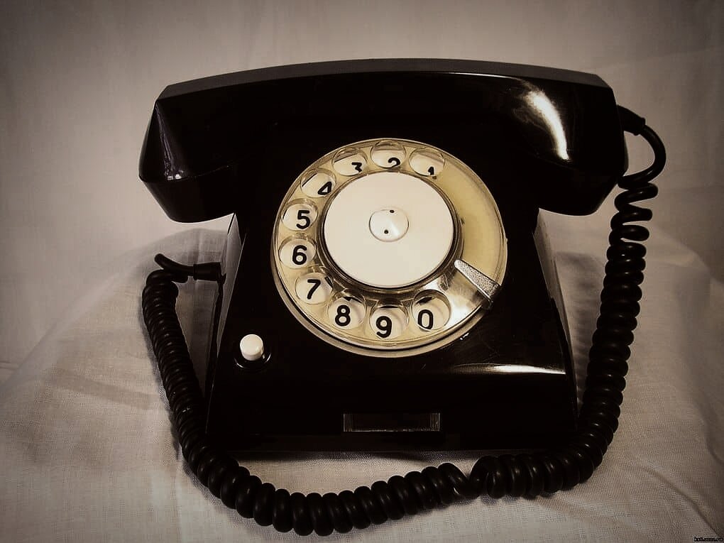 Фото из сети, но как раз такой телефон был у нас