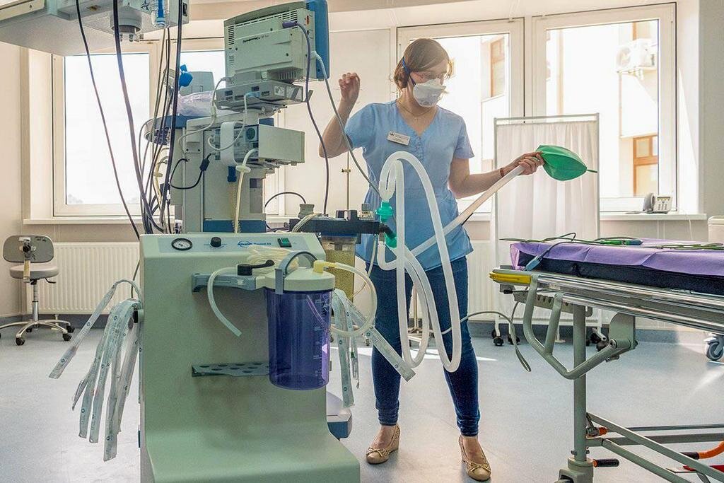 Анна Сорокина в проекте отвечает за медицинскую часть: она врач-терапевт, кардиолог  