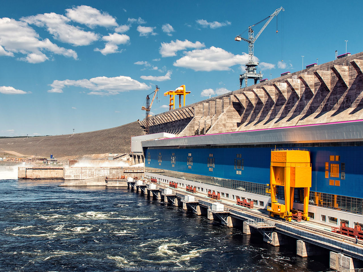 Гидроэнергетика гэс. Богучанская ГЭС. Плотина Зарамагской ГЭС. Чардаринская ГЭС. Варзобская ГЭС.