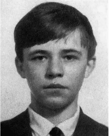 Фото: beam-truth.livejournal.com будущий олимпийский чемпион Вячеслав Фетисов в детстве