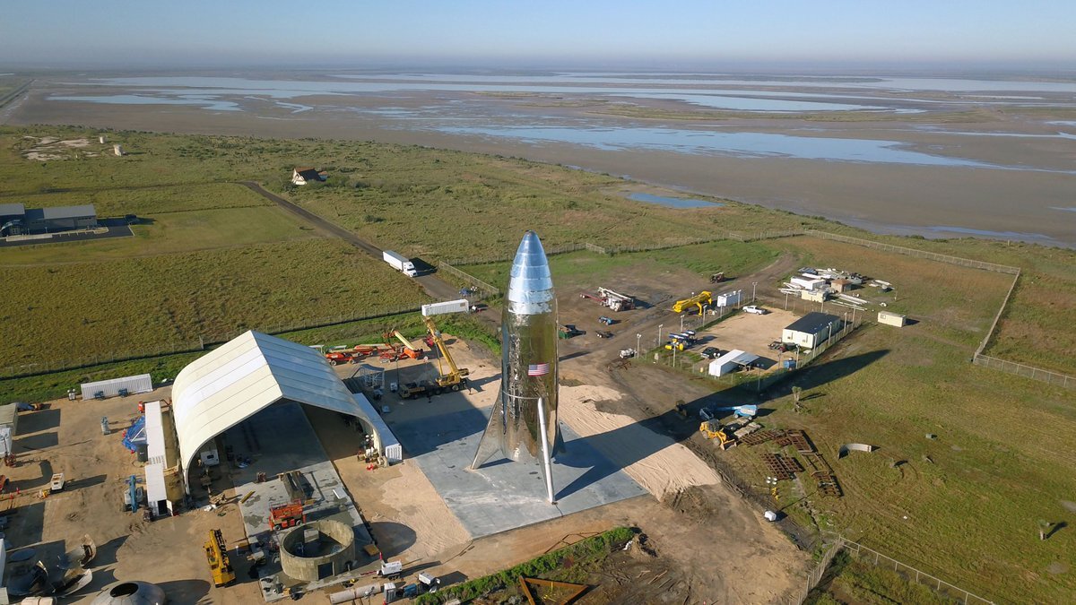 Техасский полигон  компании Space X в поселке Бока-Чика.  фото: картинки яндекса. .