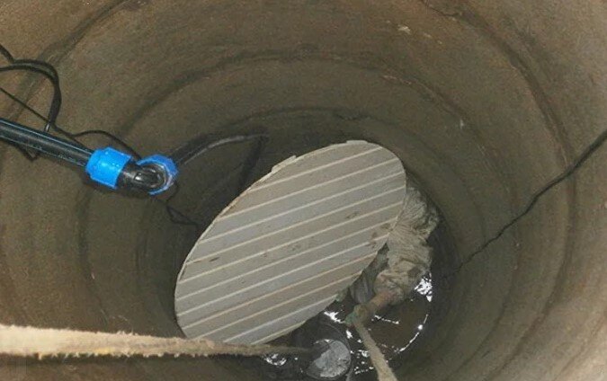 установка донного щита на дно колодца