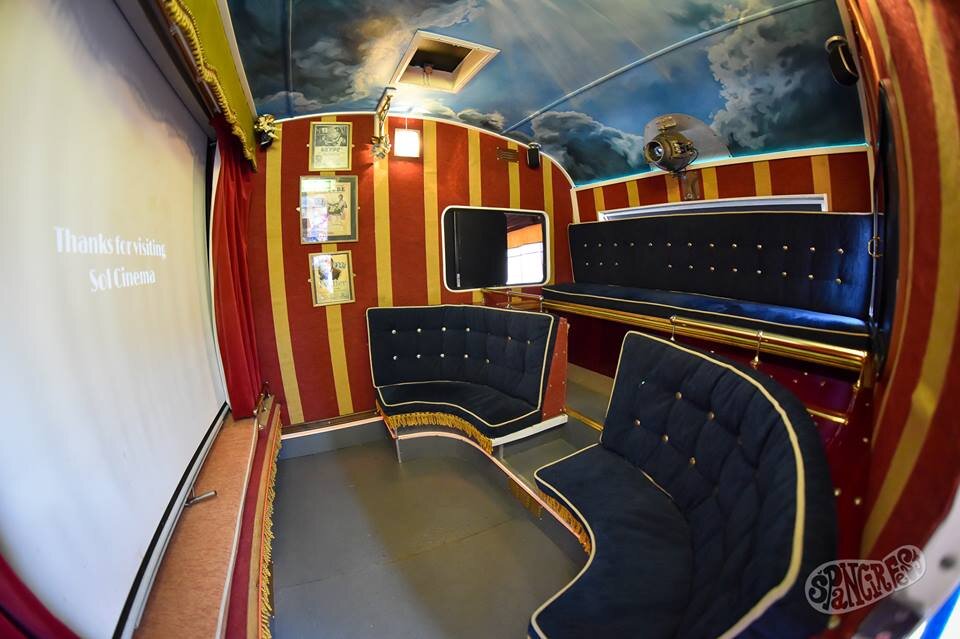 Так кинотеатр выглядит изнутри
