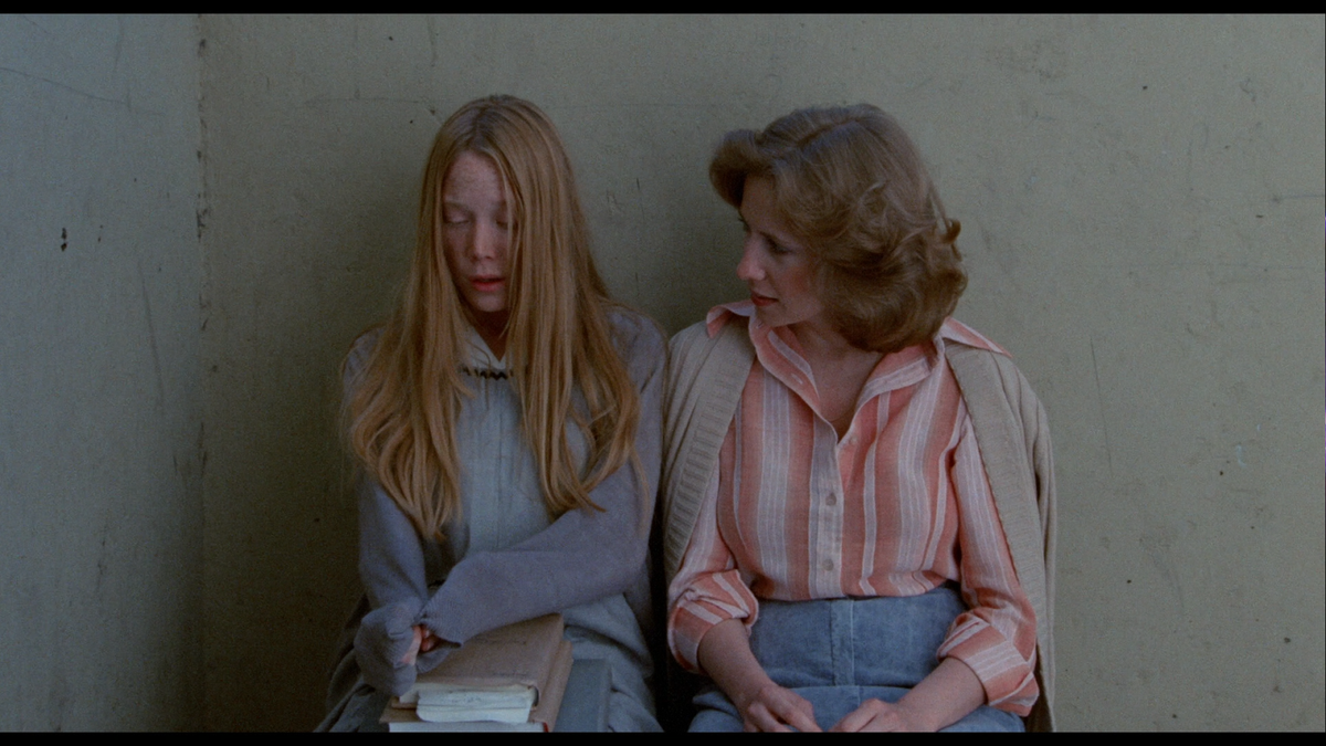 shot from "Carrie"/1976/Brian De Palma/thebigmoviehouse.com
