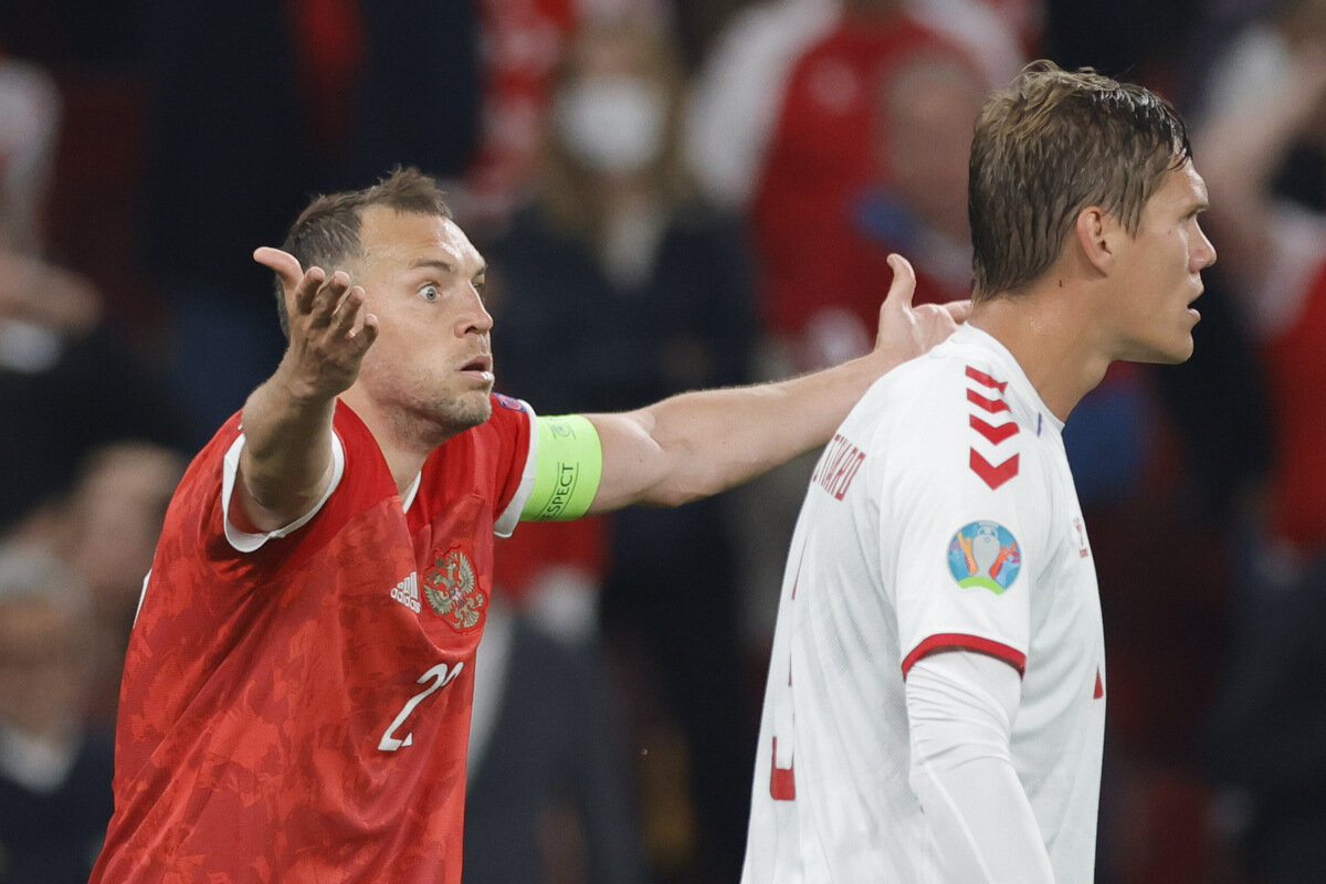 Артем Дзюба (слева). Фото: РФС