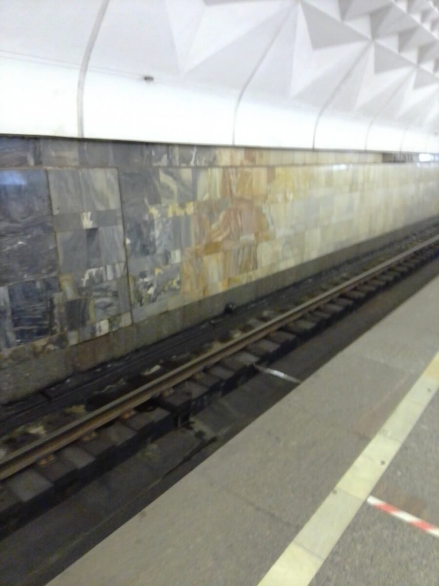 Станция Московского метро «Тульская».