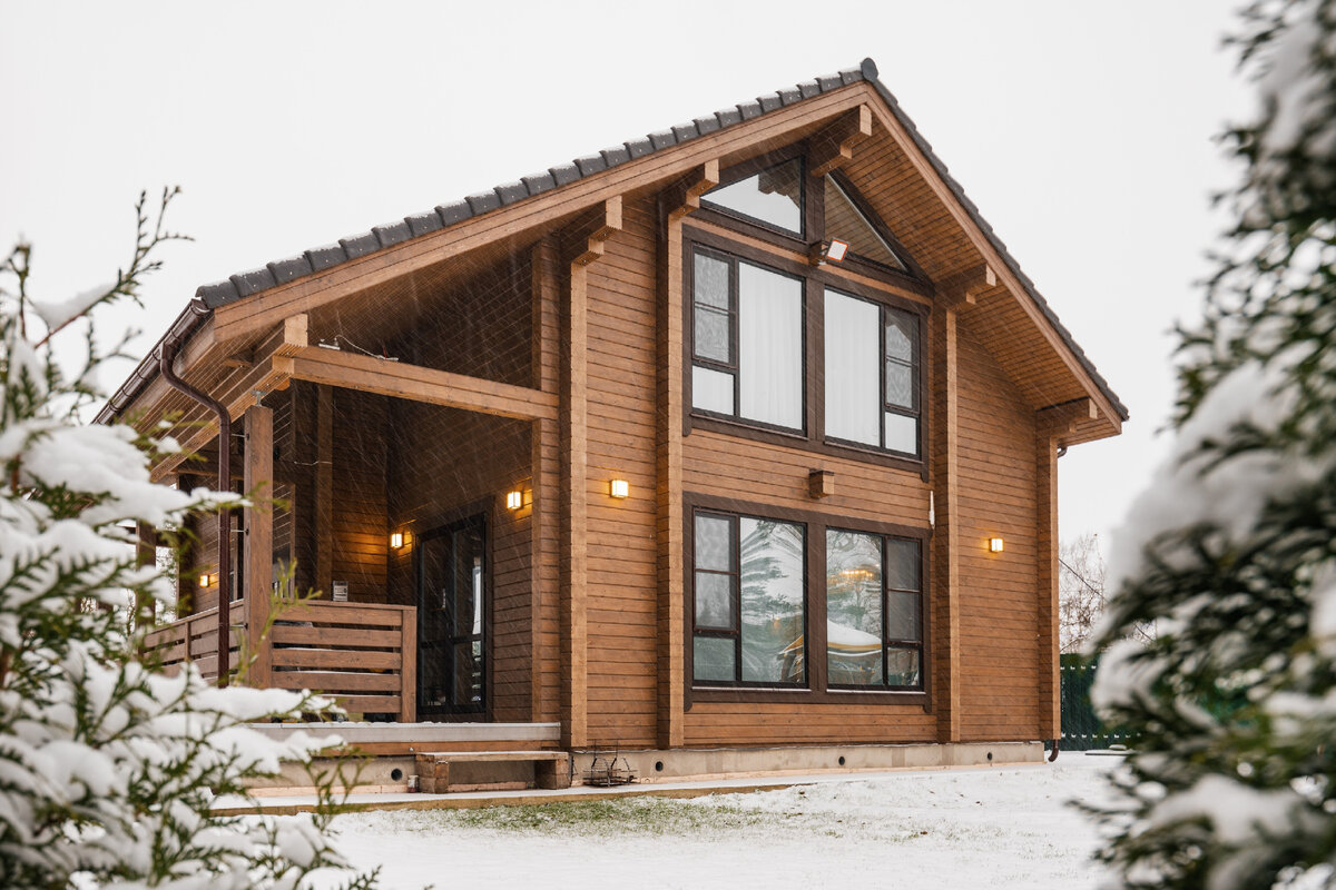 А так дом выглядит в реальности