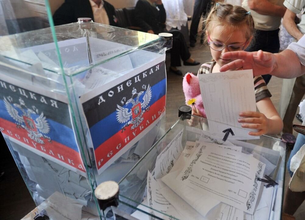 Проведение референдума в Донецкой НР, 2014 год. Источник: dnr-news.ru.
