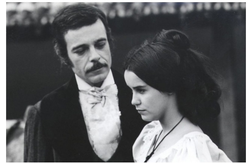 фрагмент сериала «Рабыня Изаура»