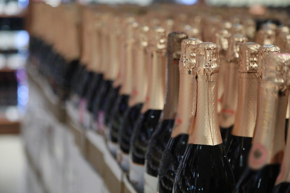     Во время обысков у мужчин изъяли немаркированный алкоголь. Мария ЛЕНЦ