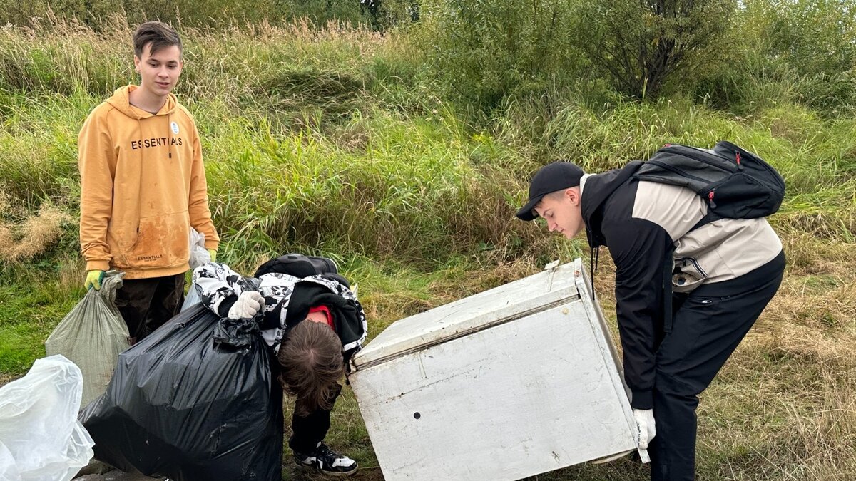 В Красноярске волонтеры собрали 3,5 тонны мусора на экологической акции РУСАЛа