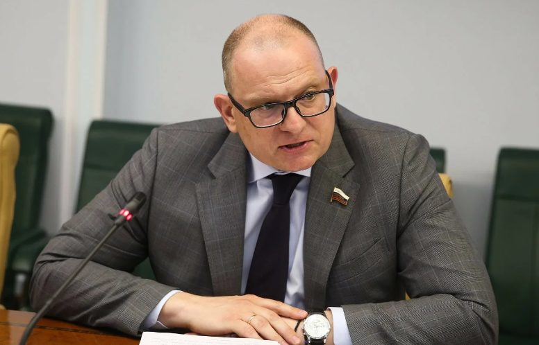 Сенатор Константин Долгов